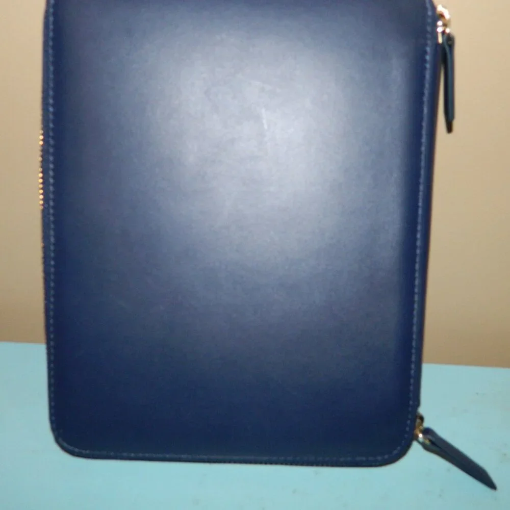 Mark & Graham Essential Tech Small Travel Folio
